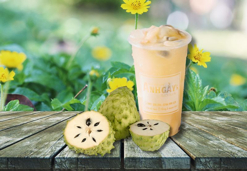 Trà Mãng Cầu - Size: L: 700ml - M: 1000ml
Ly trà thanh mát, với vị ngọt thơm và chua nhẹ từ mãng cầu, tan chảy nơi đầu lưỡi, đánh thức mọi giác quan.